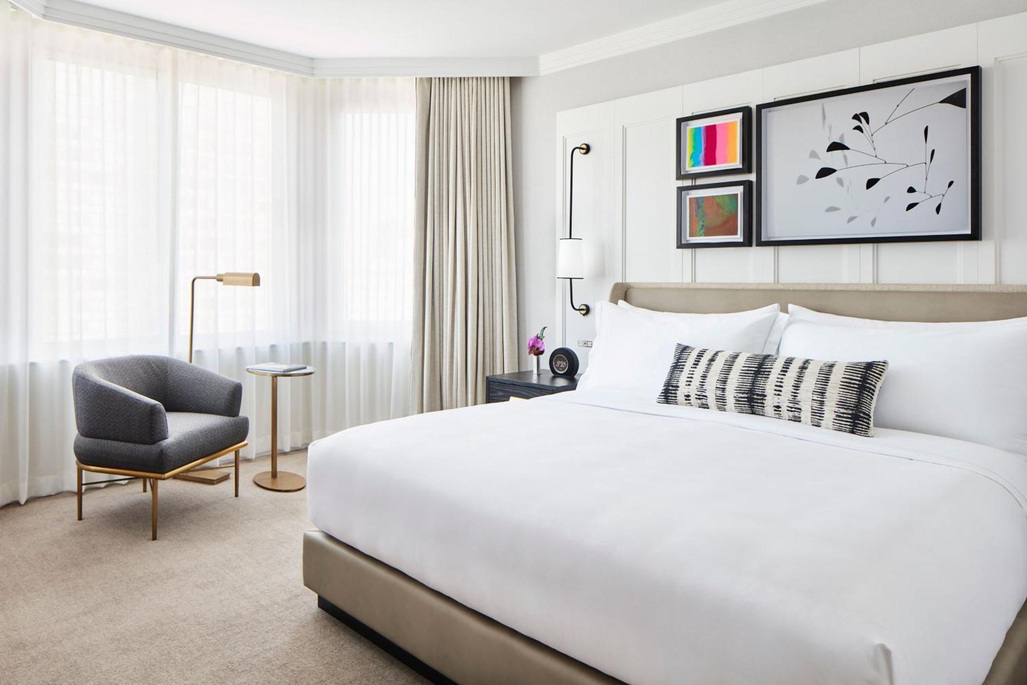 Habitación Doble Deluxe con cama extragrande y vistas a la ciudad